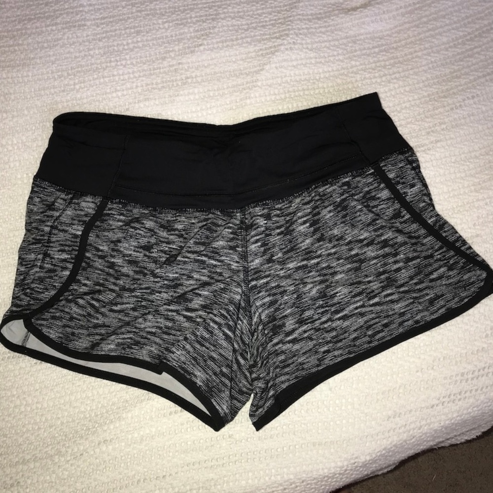 Black pattern lululemon shorts